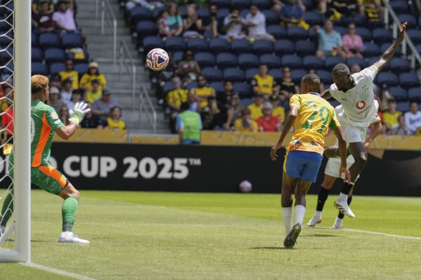 2025年國際足聯(lián)世界杯：多特蒙德4-3險勝森多萬，國際米蘭獲得浦和紅鉆